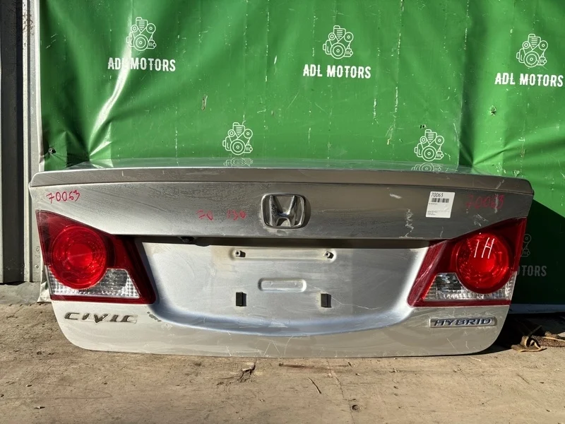 Крышка багажника Honda Civic 8 2009-2011 68500SNBG10ZZ 4D