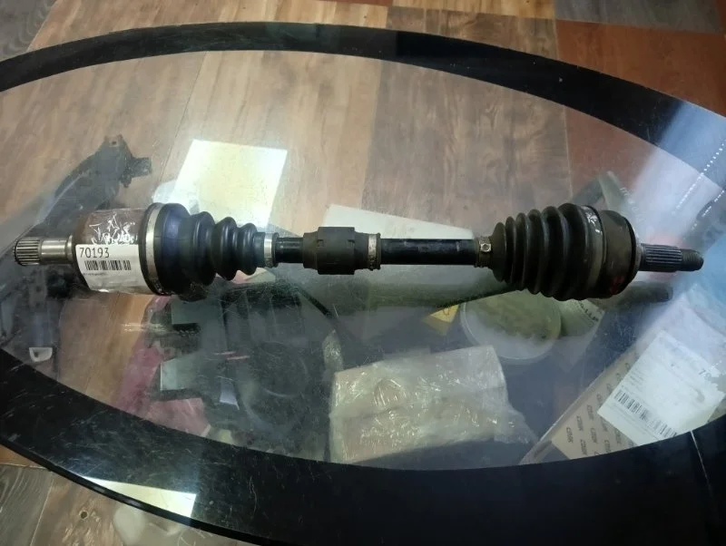 Привод Honda Civic 8 2006-2011 44306SNAN00 R18A1, передний левый