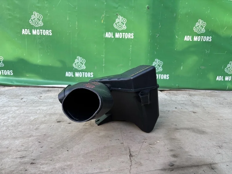 Резонатор воздушного фильтра Honda Accord 8 2008-2012 17230RL6E00