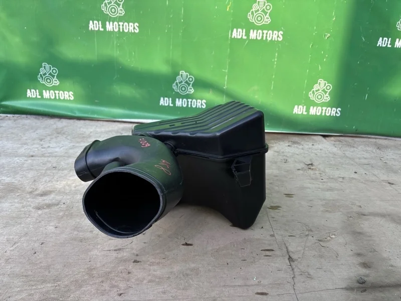 Резонатор воздушного фильтра Honda Accord 8 2008-2012 17230RL6E00