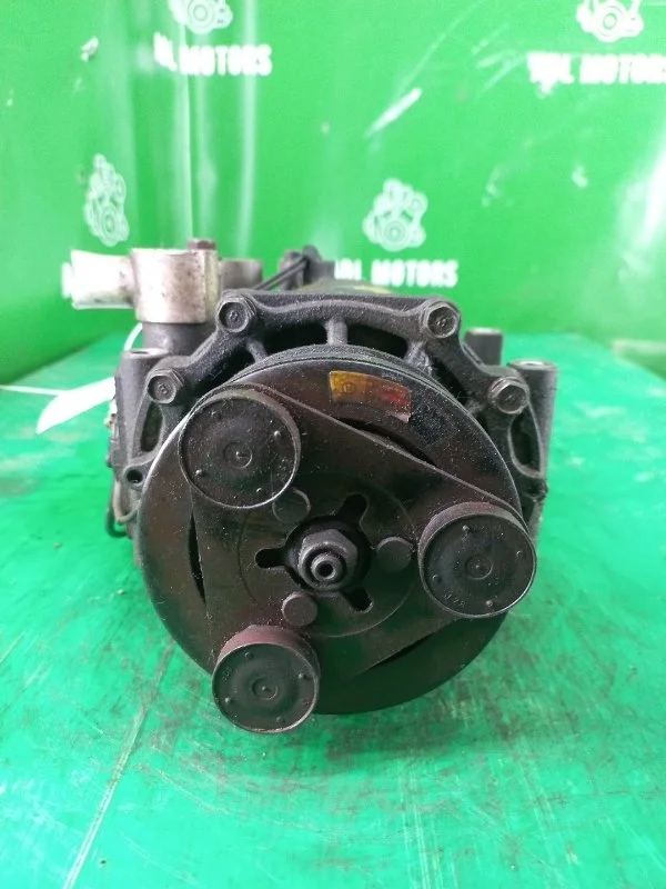 Компрессор кондиционера Mitsubishi Outlander 1 2002-2008 MR460704 4G63 4G64 4G69