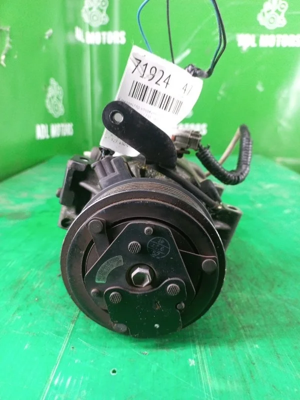 Компрессор кондиционера Subaru Tribeca 2003-2007 4472607950 EZ30 ПЛАСТ. КОЛ.