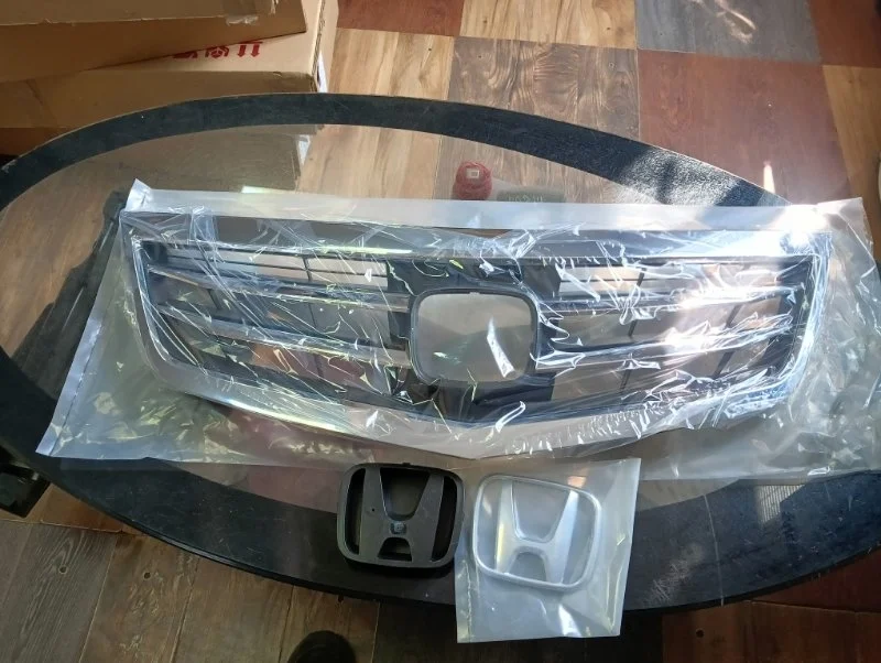 Решетка радиатора Honda Accord 8 2010-2012 71121TL0G51