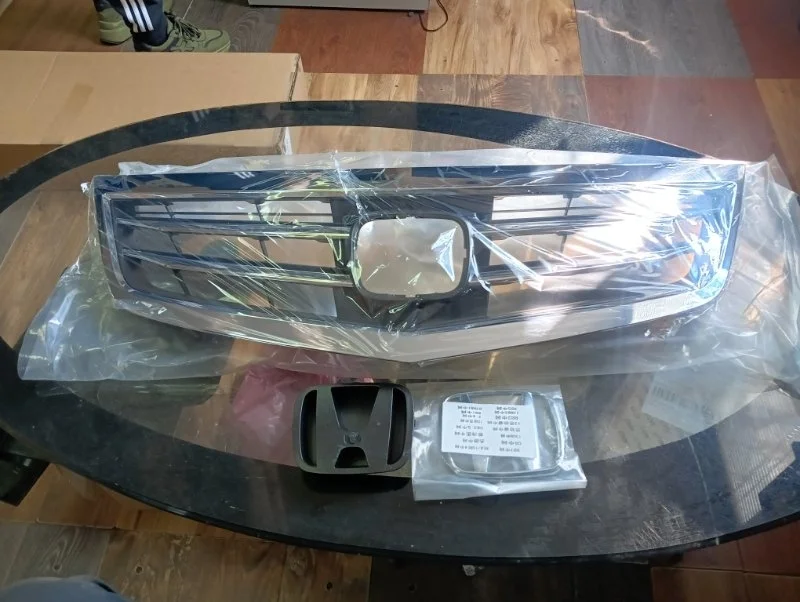 Решетка радиатора Honda Accord 8 2010-2012 71121TL0G51