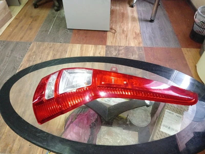 Фонарь Honda CR-V 3 2007-2012 33551SWWG01, правый