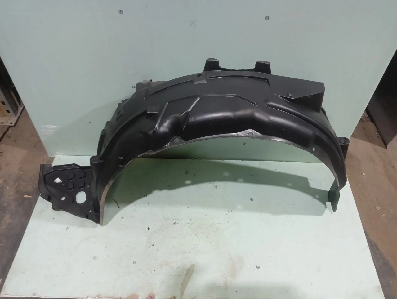 Подкрылок Honda Civic 8 2006-2011 60261SNBJ00ZZ 4D, передний левый