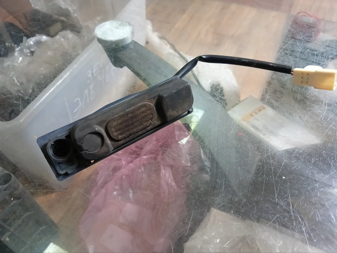 Кнопка открытия багажника Mitsubishi ASX 2010-2020 5810A047