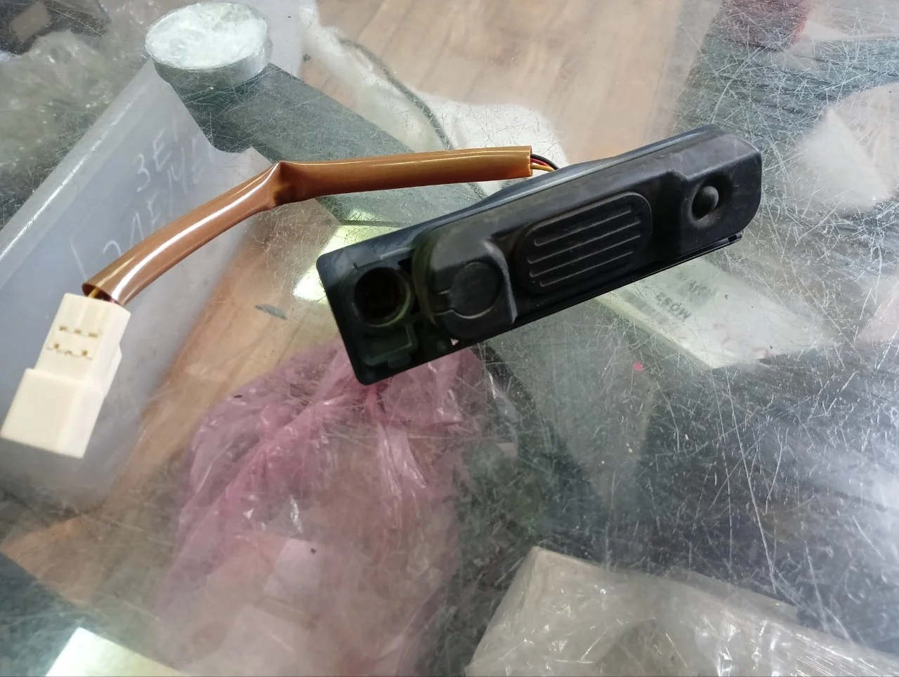 Кнопка открытия багажника Mitsubishi ASX 2010-2020 5810A047