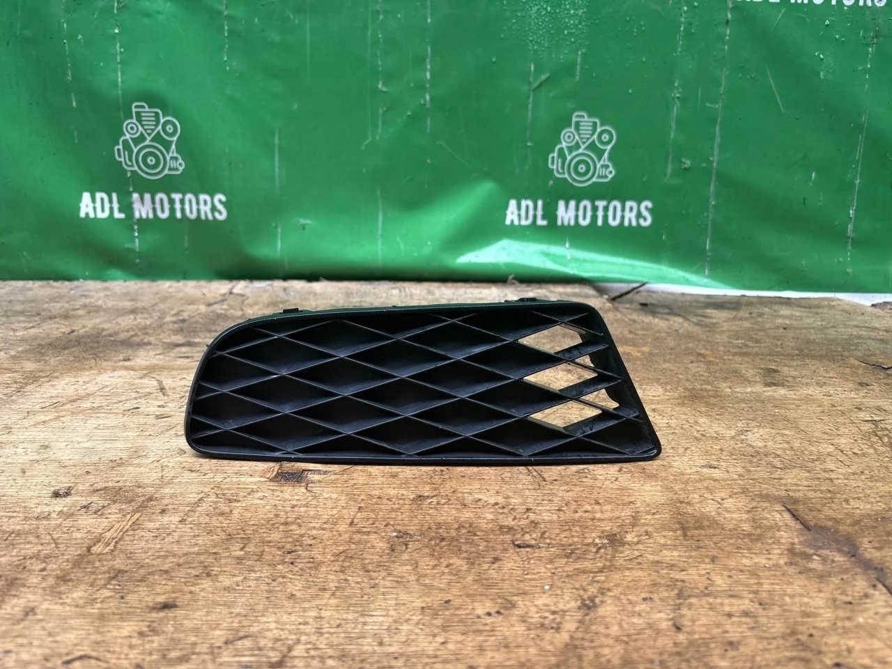 Заглушка птф Honda Civic 8 2009-2011 71108SNB900 4D, левая