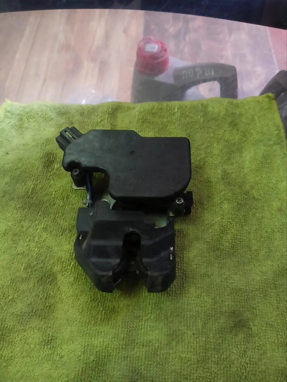 Замок багажника Honda Civic 8 2009-2011 74851SNAG01 4D