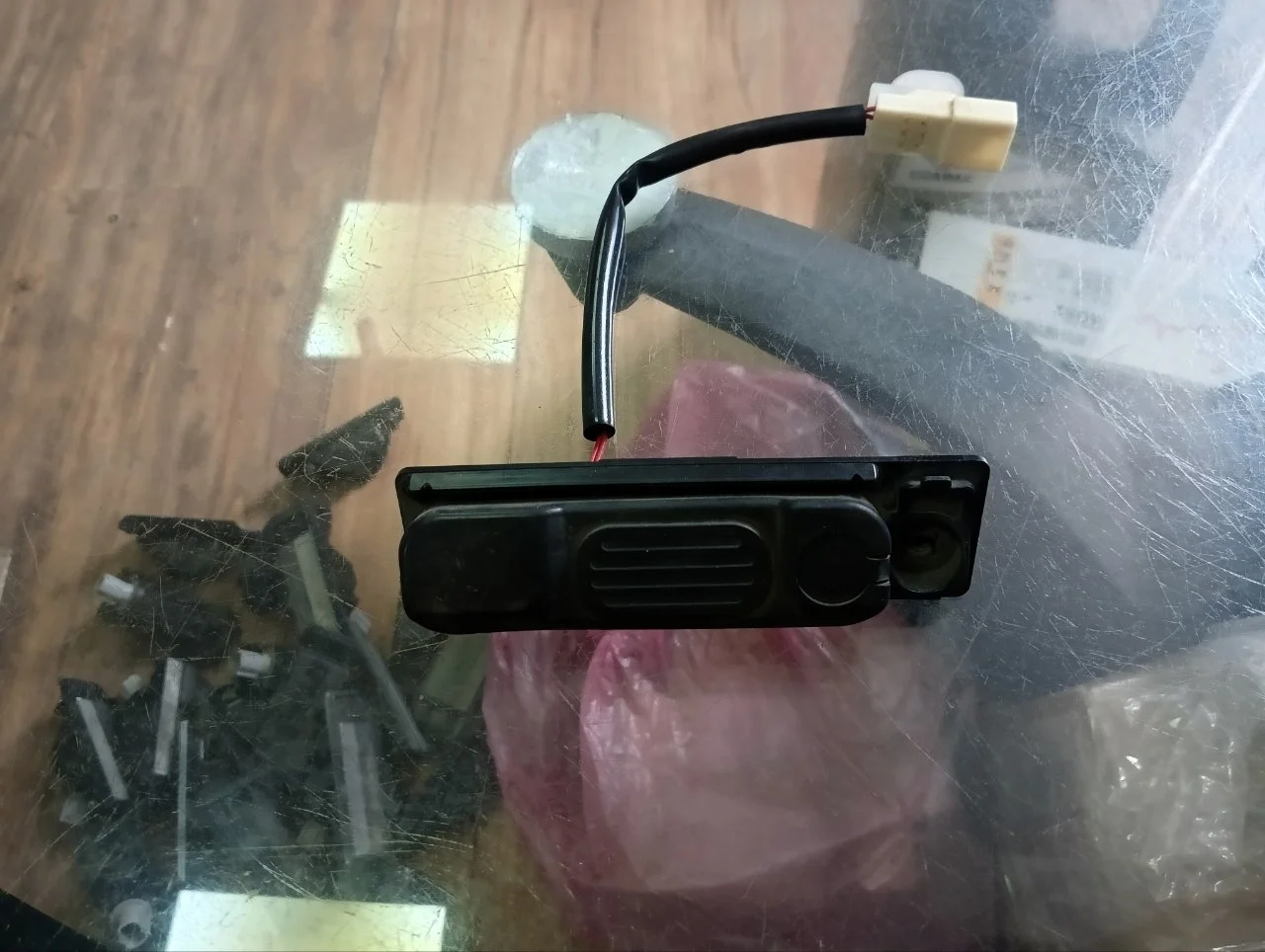 Кнопка открытия багажника Mitsubishi ASX 2010-2020 5810A047