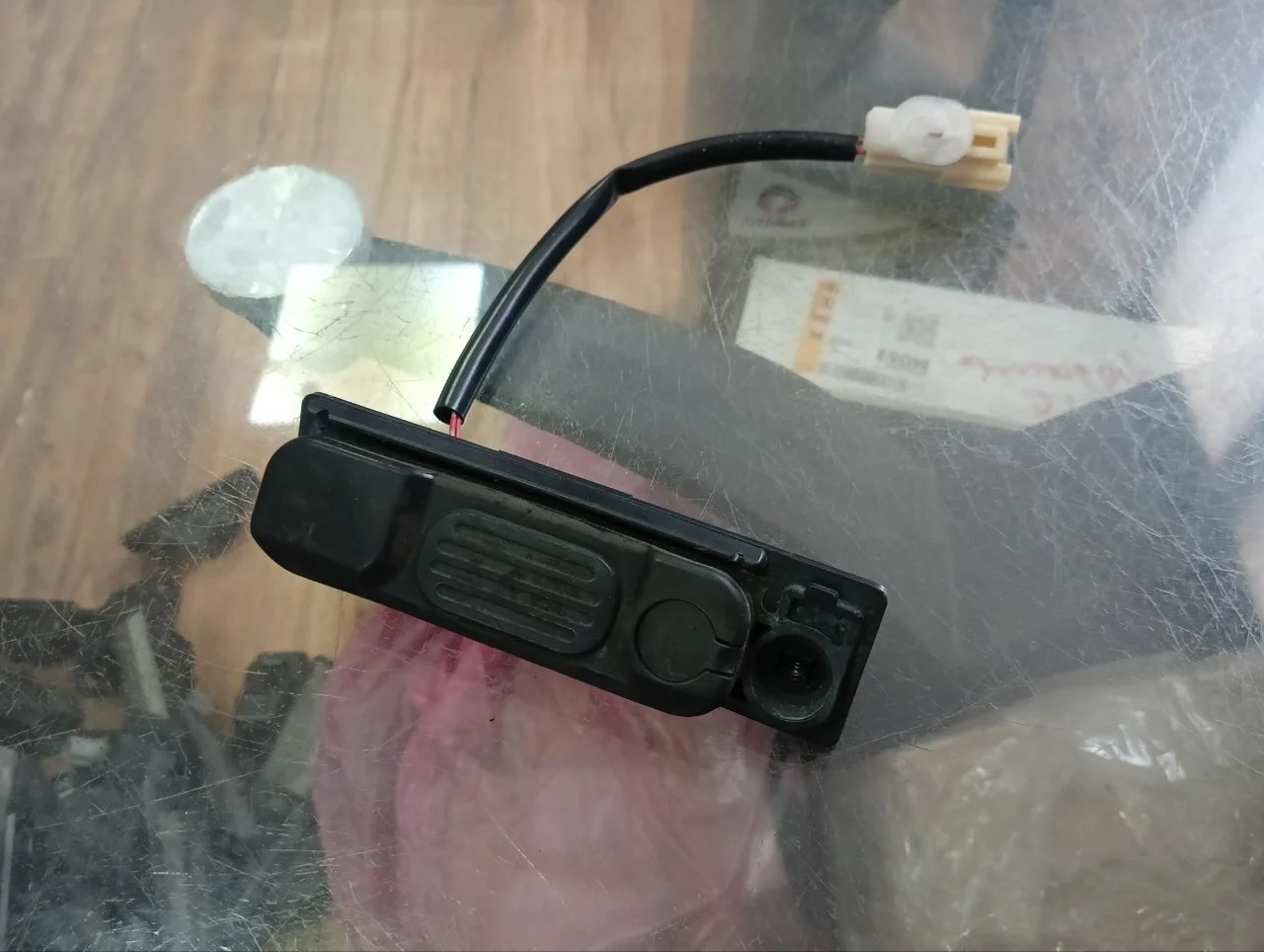 Кнопка открытия багажника Mitsubishi ASX 2010-2020 5810A047