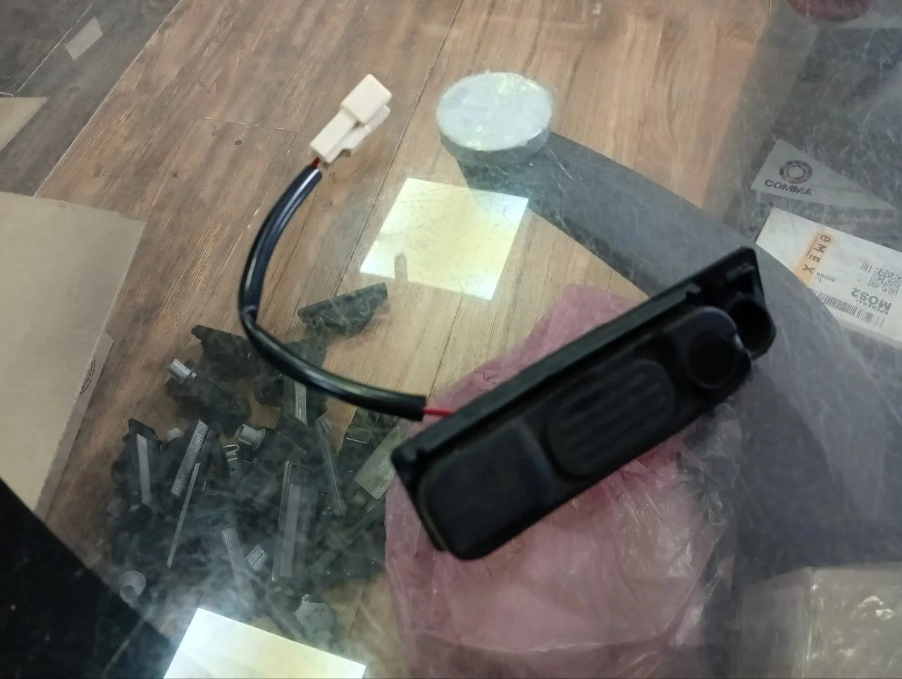 Кнопка открытия багажника Mitsubishi ASX 2010-2020 5810A047