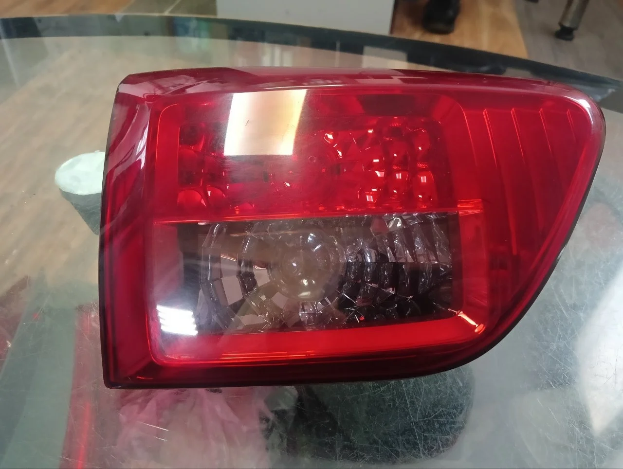 Фонарь Peugeot 4007 2007-2012 6351EH, левый