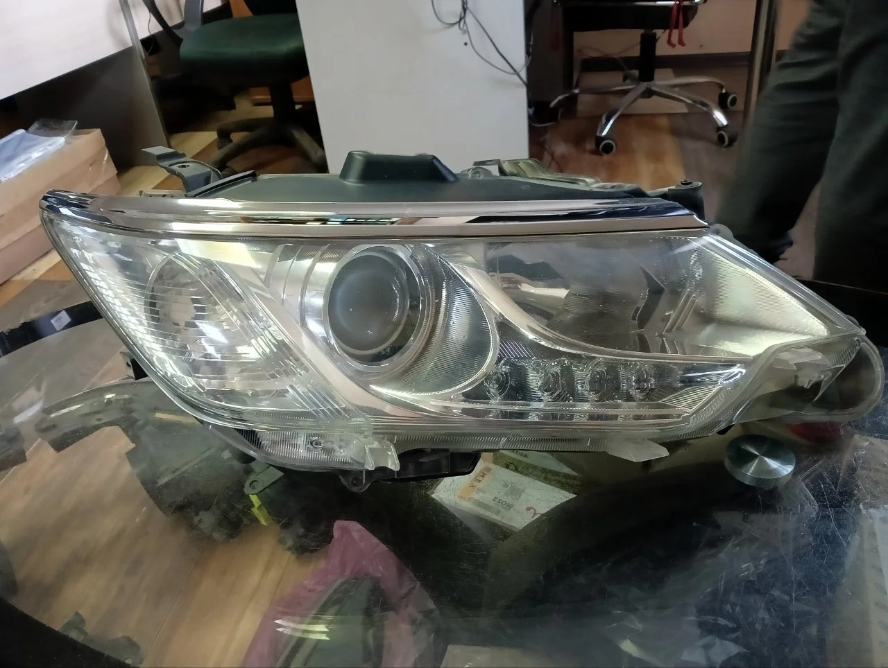 Фара ксенон Toyota Camry 2014-2017 8114533800 55, передняя правая