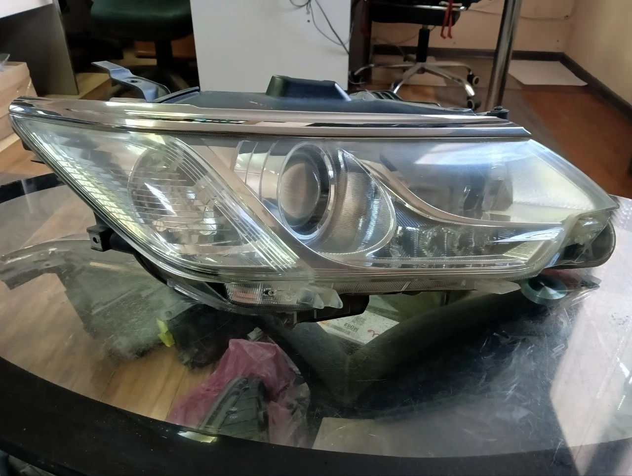 Фара ксенон Toyota Camry 2014-2017 8114533800 55, передняя правая