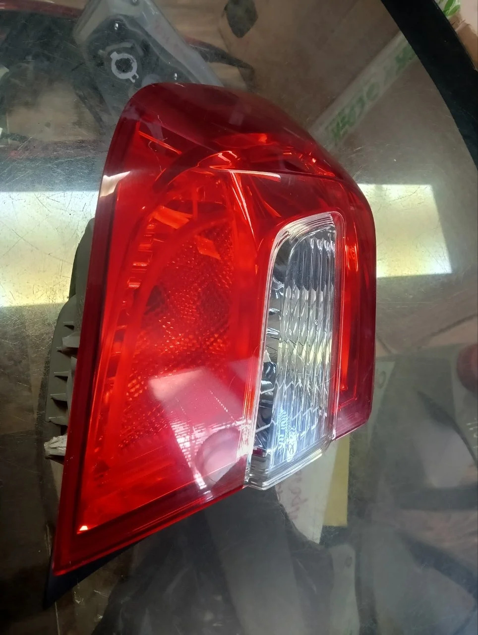 Фонарь Toyota Camry 2011-2014 8156133550 50, левый