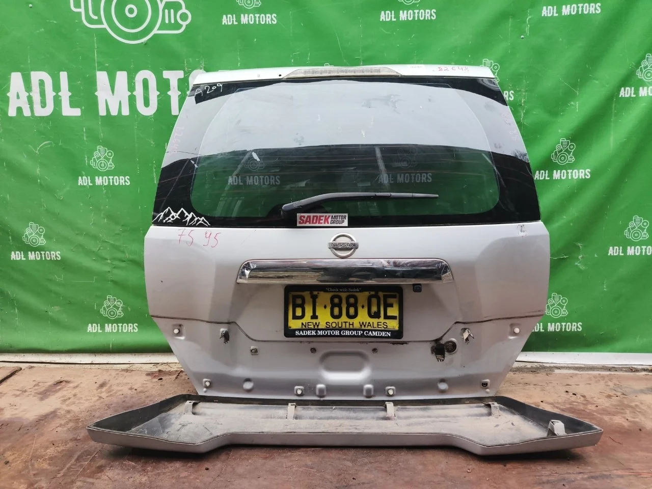 Крышка багажника Nissan X-Trail 2007-2010 K010MJG0EA T31