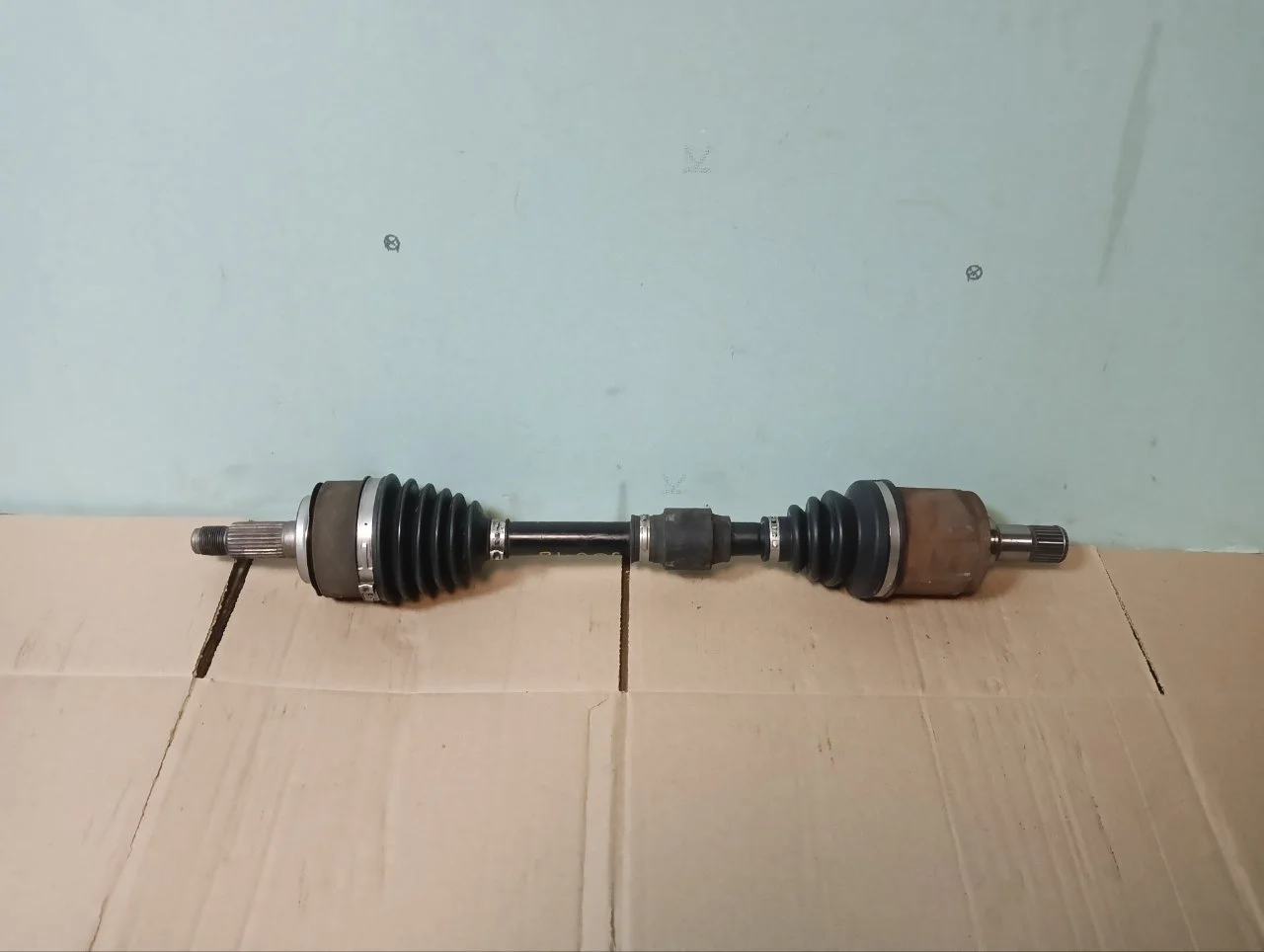 Привод Honda Civic 8 2006-2011 44306SNAN00 R18A1, передний левый