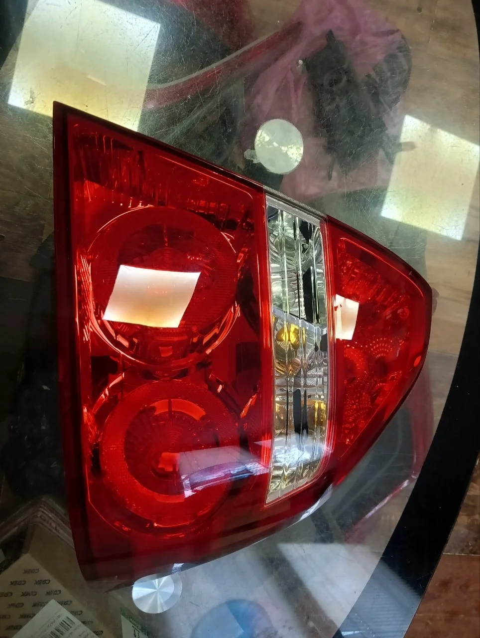 Фонарь Chevrolet Aveo 2004-2012 2351903RUE T250, задний правый