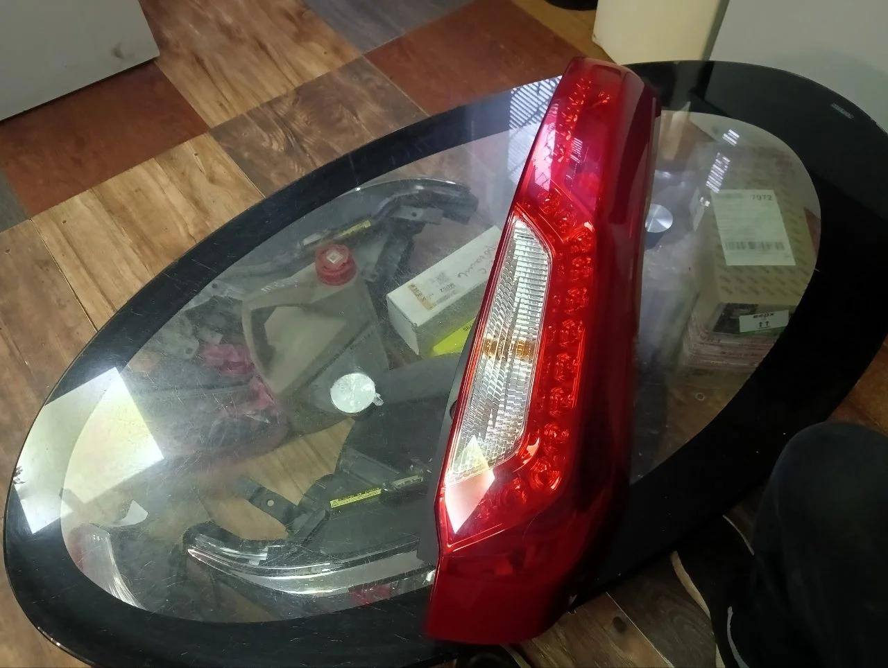 Фонарь Nissan X-Trail 2010-2015 265503UB0A T31, задний правый