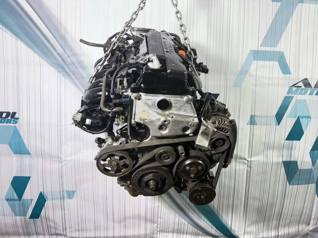 Двигатель Honda Civic 8 2006-2012 10002RSAG00 R18A1