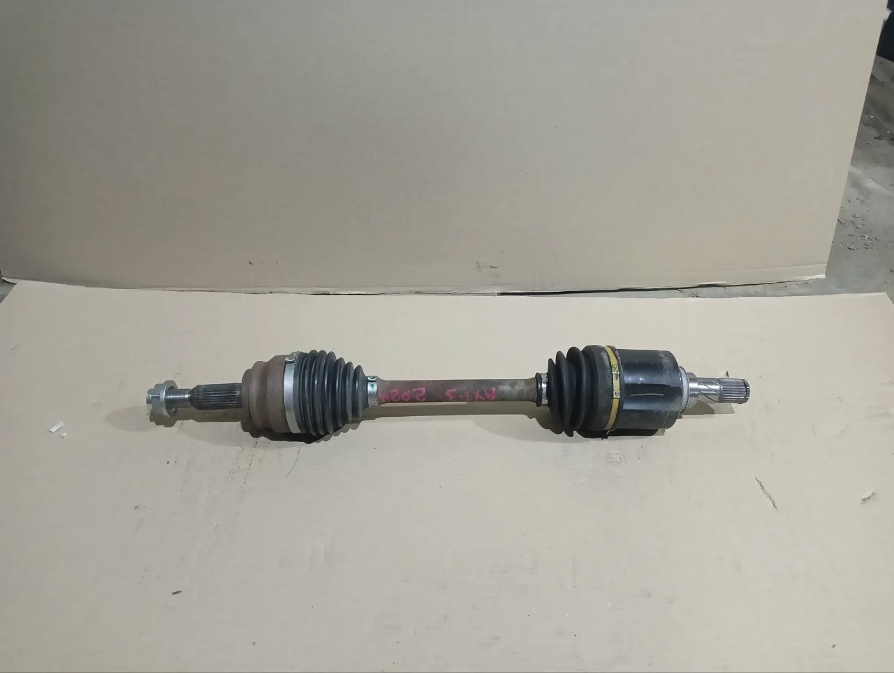 Привод Mitsubishi Outlander 3 2012-2021 3815A479, передний левый