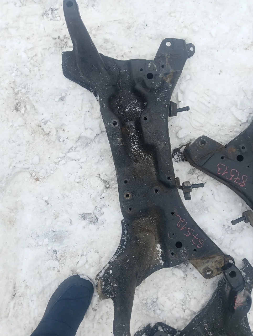 Подрамник Mitsubishi Lancer 9 2001-2008 MR510285 CS3A/CS3W, передний