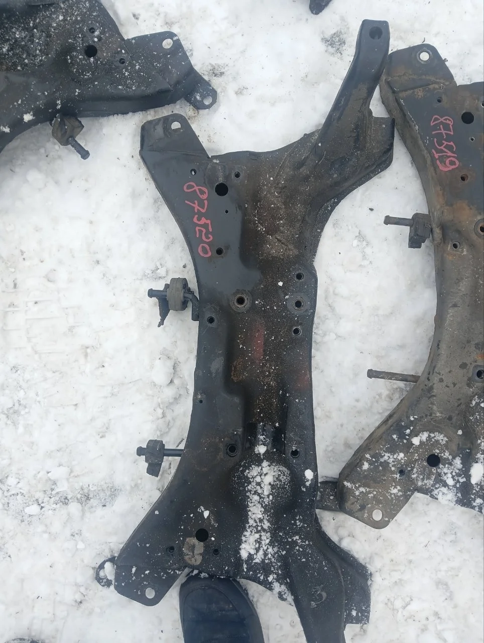 Подрамник Mitsubishi Lancer 9 2001-2008 MR510285 CS3A/CS3W, передний