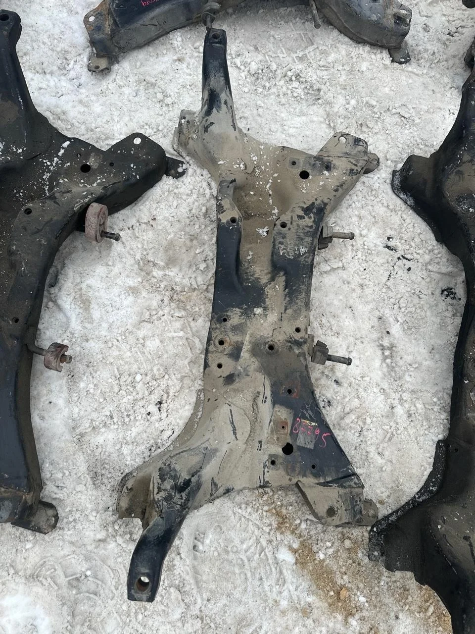 Подрамник Mitsubishi Lancer 9 2001-2008 MR510285 CS3A/CS3W, передний