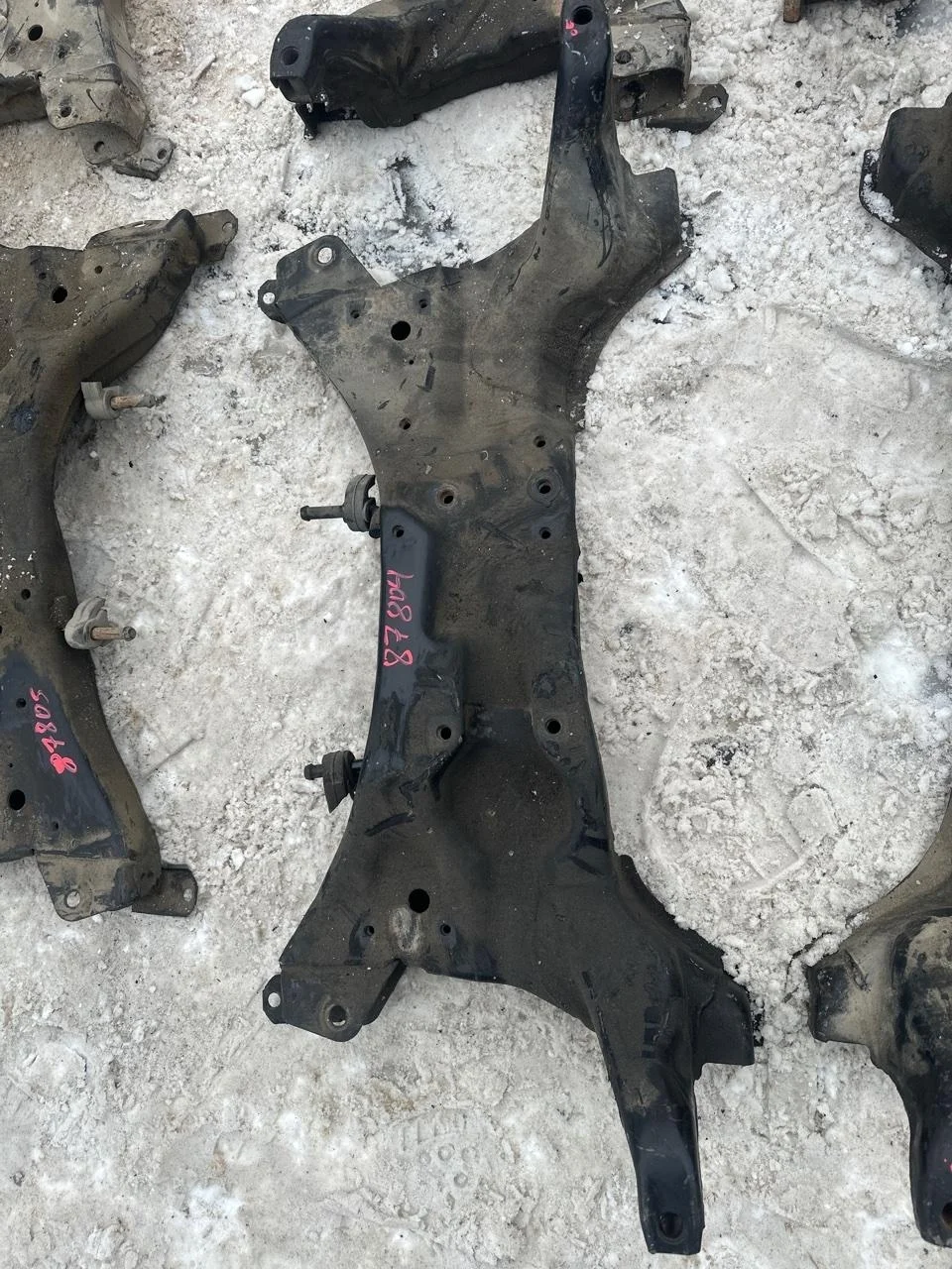 Подрамник Mitsubishi Lancer 9 2001-2008 MR510285 CS3A/CS3W, передний