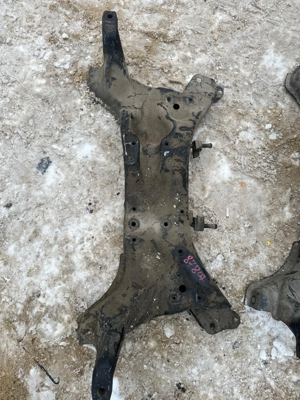 Подрамник Mitsubishi Lancer 9 2001-2008 MR510285 CS3A/CS3W, передний