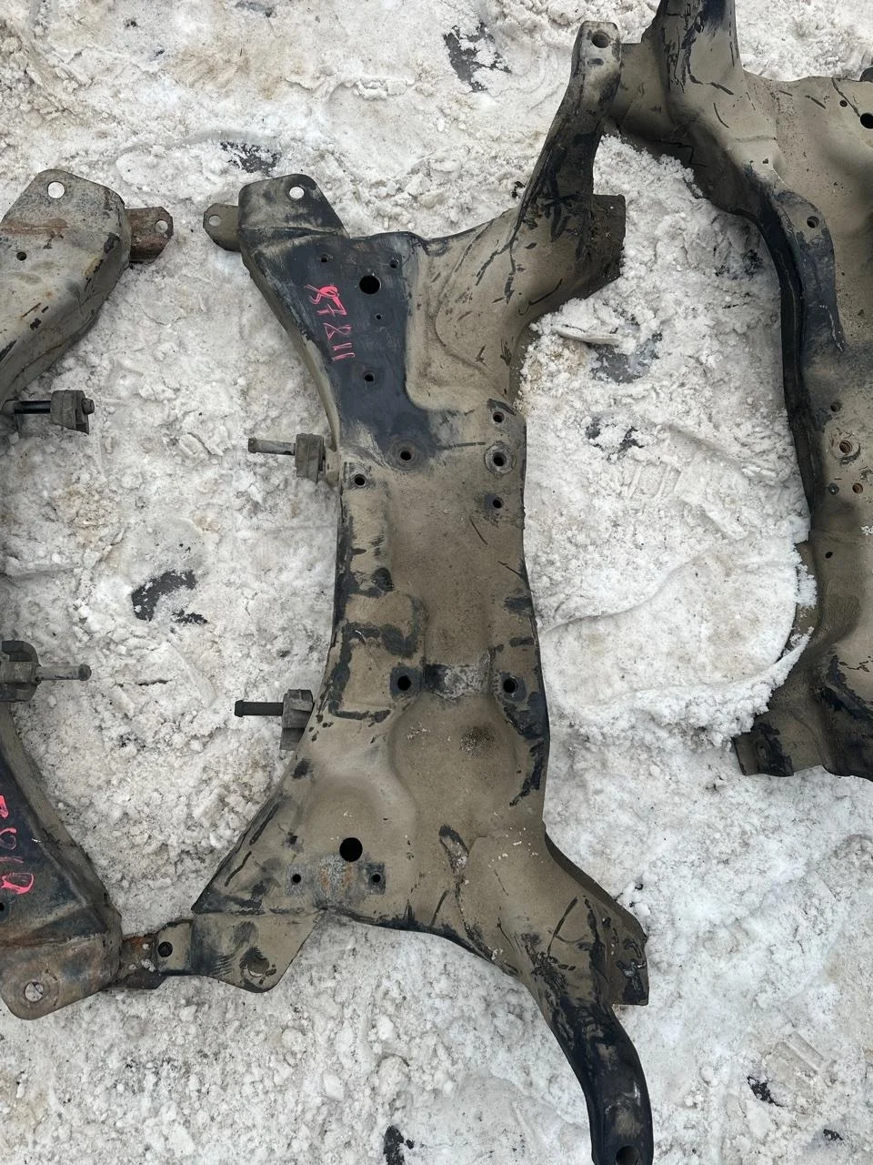 Подрамник Mitsubishi Lancer 9 2001-2008 MR510285 CS3A/CS3W, передний