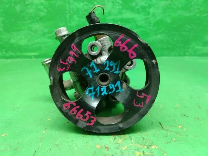 Насос Гур Toyota CAMRY RAV4 2001-2010 4431006070 1AZ 2AZ