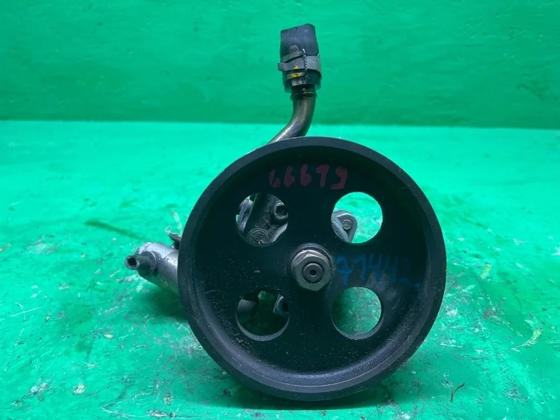 Насос Гур Infiniti FX45 2003-2008 49110AR000 VK45DE