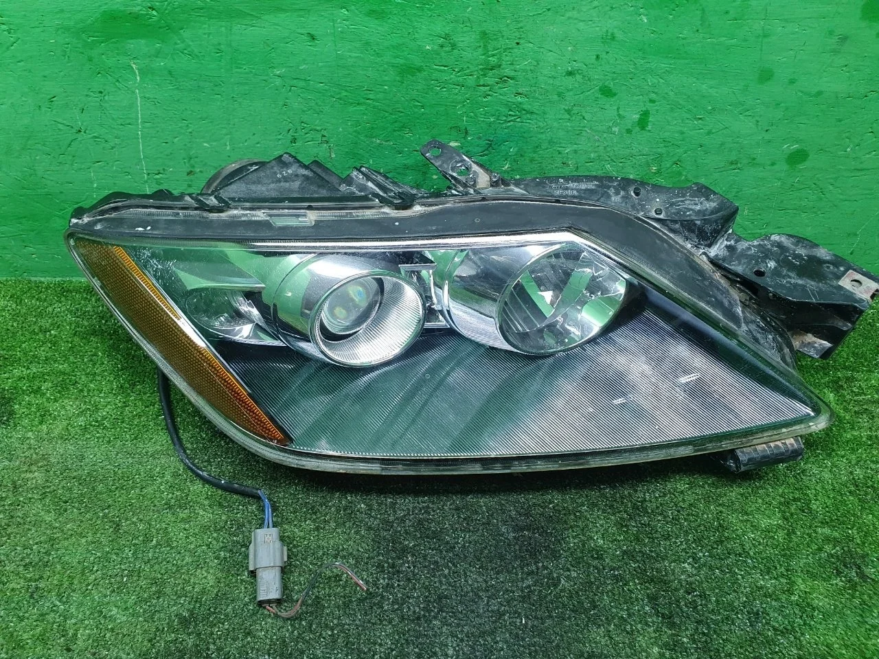 Фара галоген Mazda CX-7 2006-2012 EH11510K0F, правая