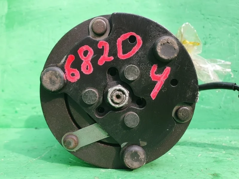 Компрессор кондиционера Ford Focus 1998-2004 YS4H19D629AB 1 EDDB EDDC EDDD EDDF 2.0Л 131ЛС