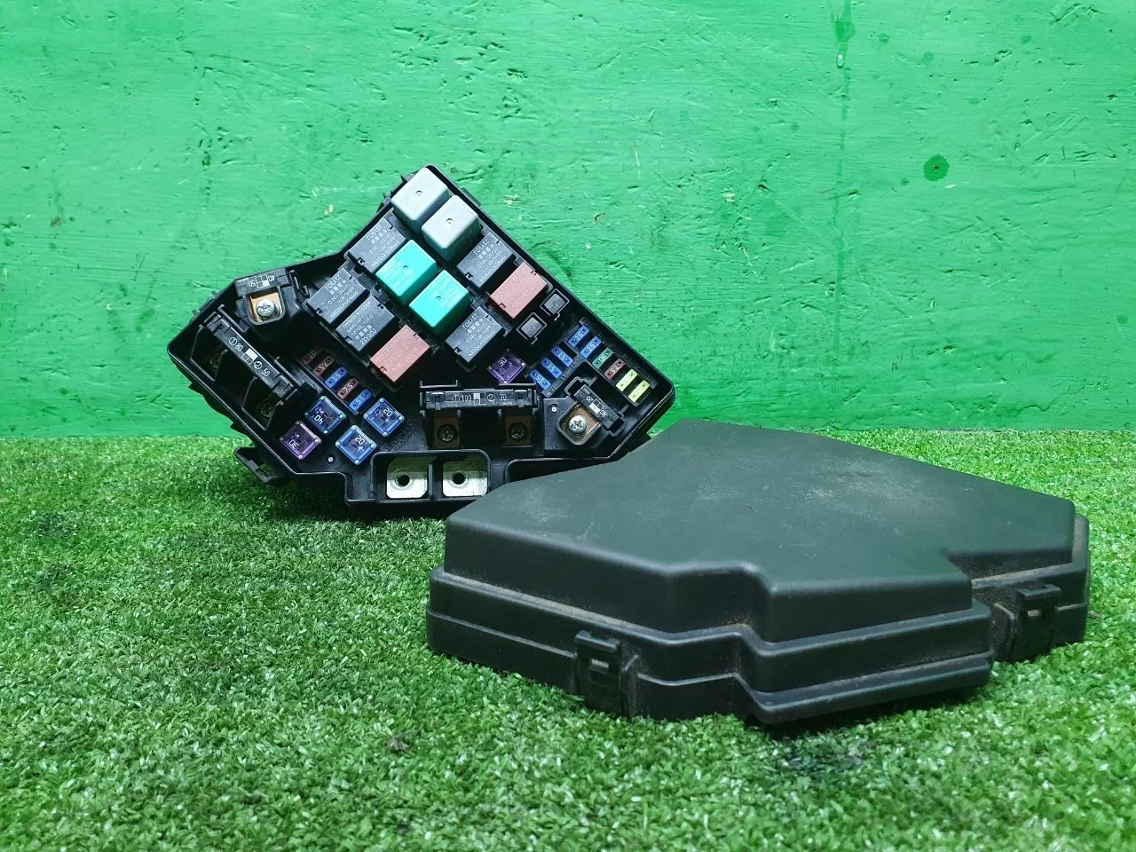 Блок предохранителей Honda CR-V 3 2009-2012 38250SWA013