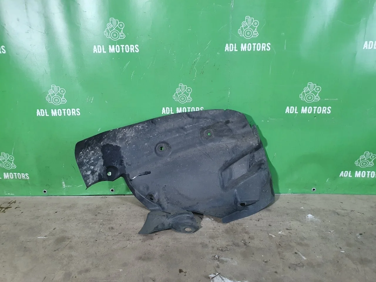 Подкрылок Renault Megane 638430101R KУПЕ R9M, передний левый