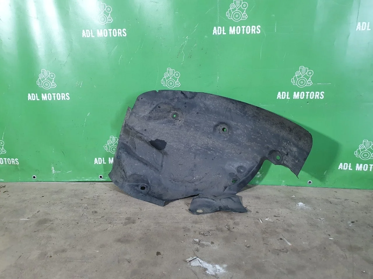 Подкрылок Renault Megane 638452868R KУПЕ R9M, передний правый