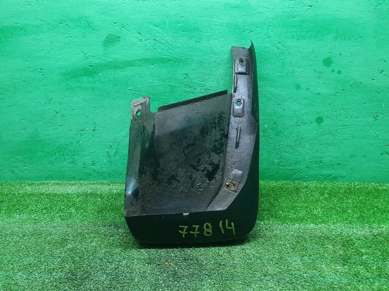 Брызговик Honda CR-V 3 2009-2012 75820SWWE00, задний правый