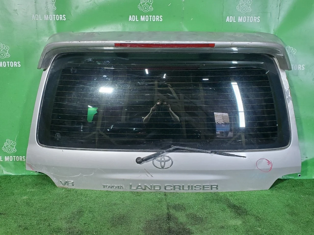 Крышка багажника Toyota Land Cruiser 1998-2007 6700560830 100