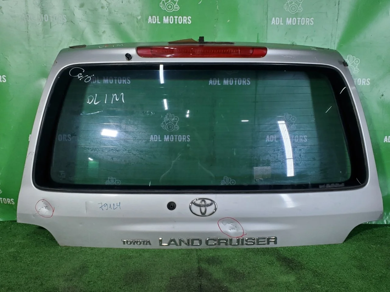 Крышка багажника Toyota Land Cruiser 1998-2007 6700560830 100