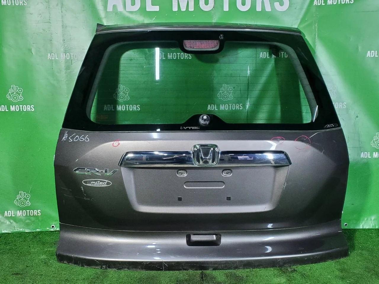 Крышка багажника Honda CR-V 3 2007-2012 68100SWWE00ZZ