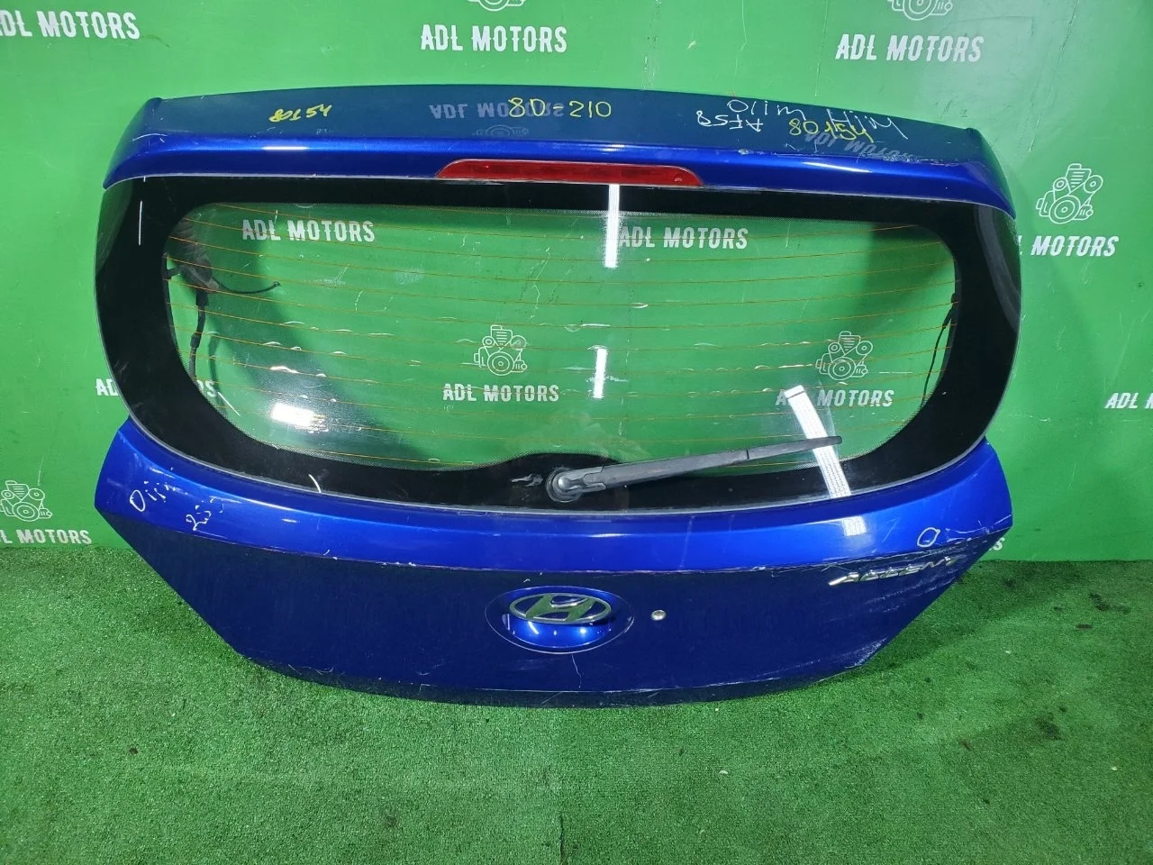 Крышка багажника Hyundai Solaris 2010-2017 692004L000