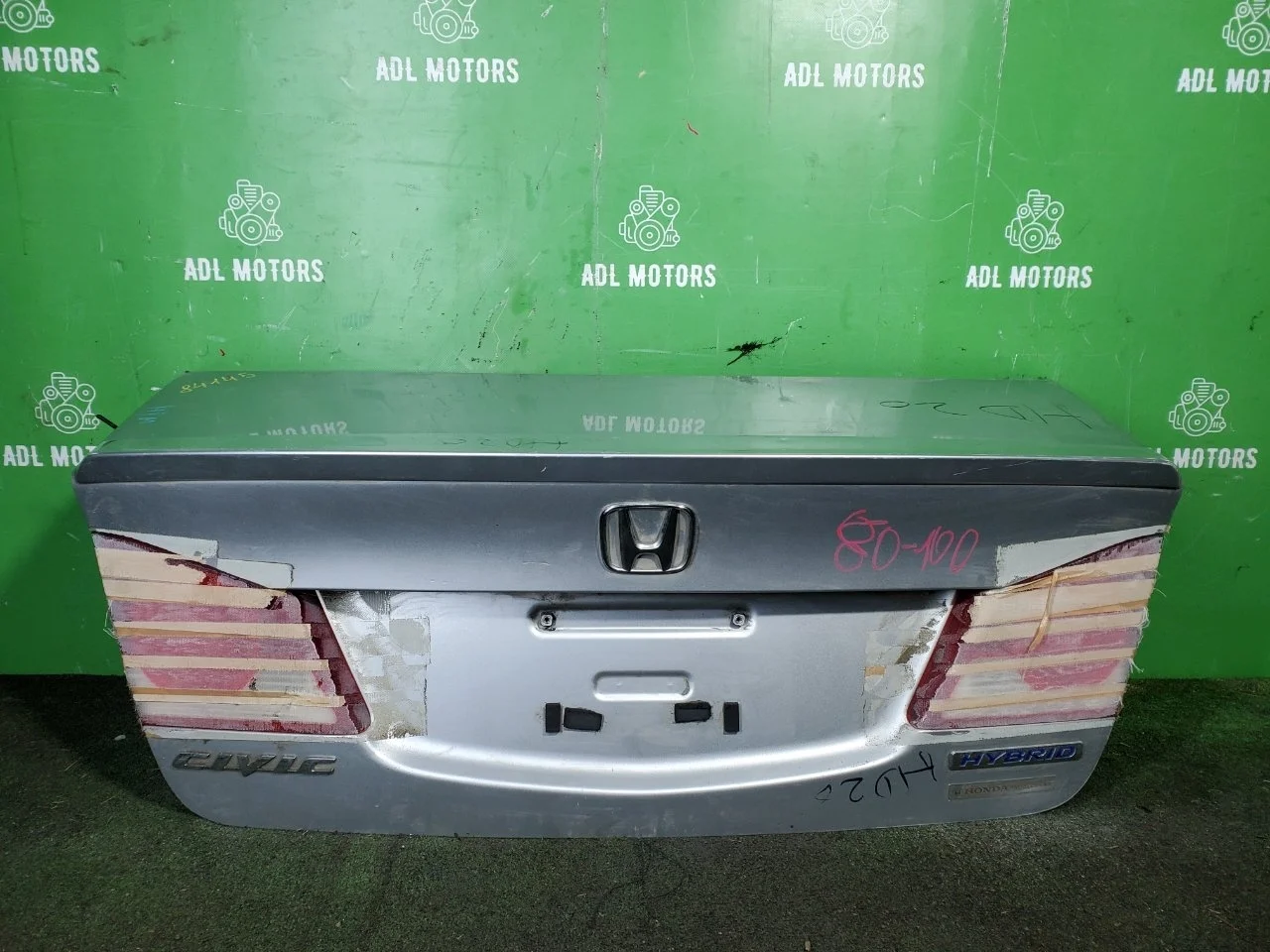 Крышка багажника Honda Civic 8 2009-2011 68500SNBG10ZZ 4D