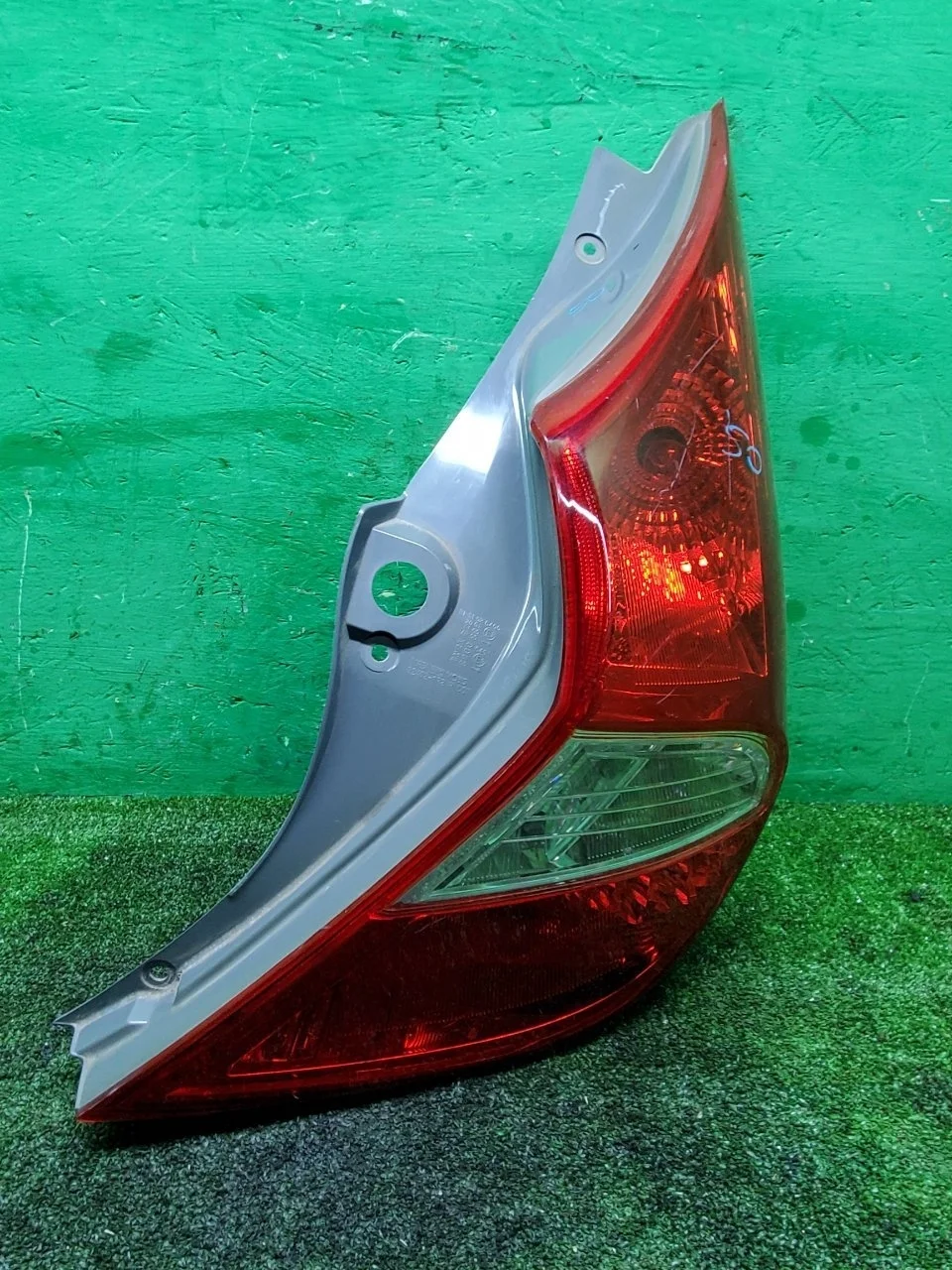 Фонарь Hyundai Solaris 2010-2017 924021R220, задний правый