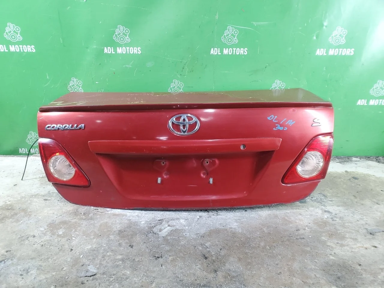 Крышка багажника Toyota Corolla 2006-2012 6440112B50 150