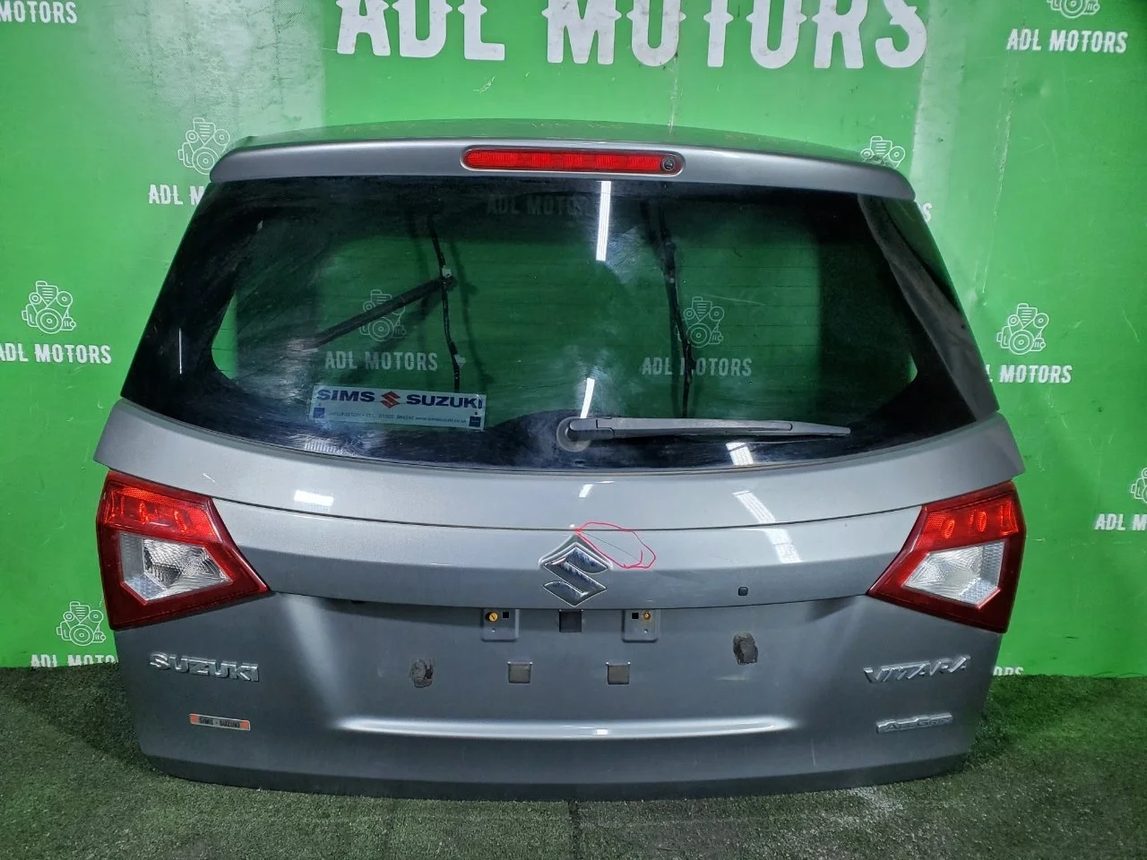 Крышка багажника Suzuki Vitara 6910054P01 M16A