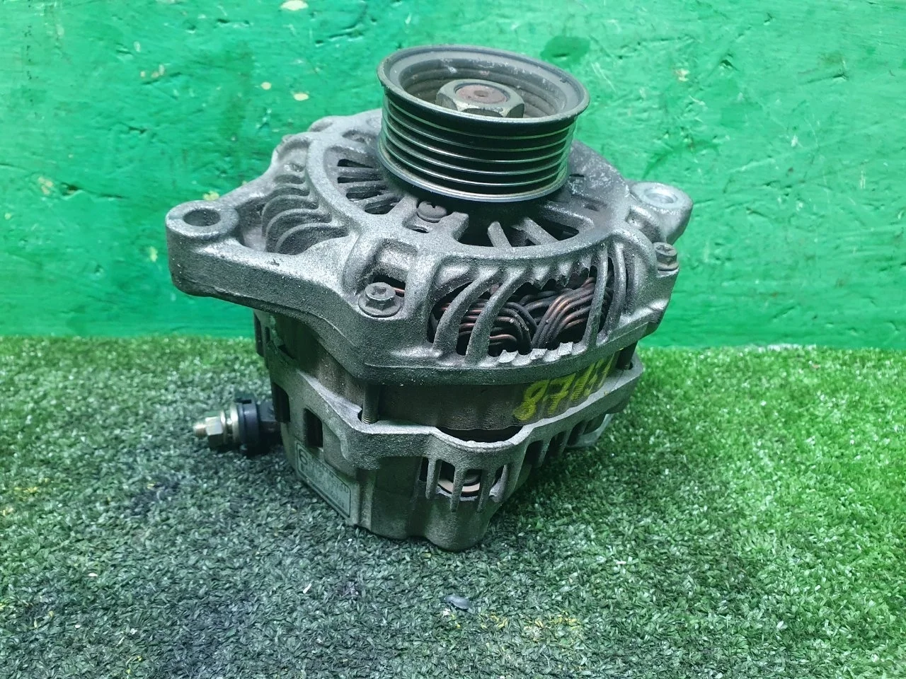 Генератор Nissan Primera Almera 2000-2010 231008N210 QG15 QG16 QG18